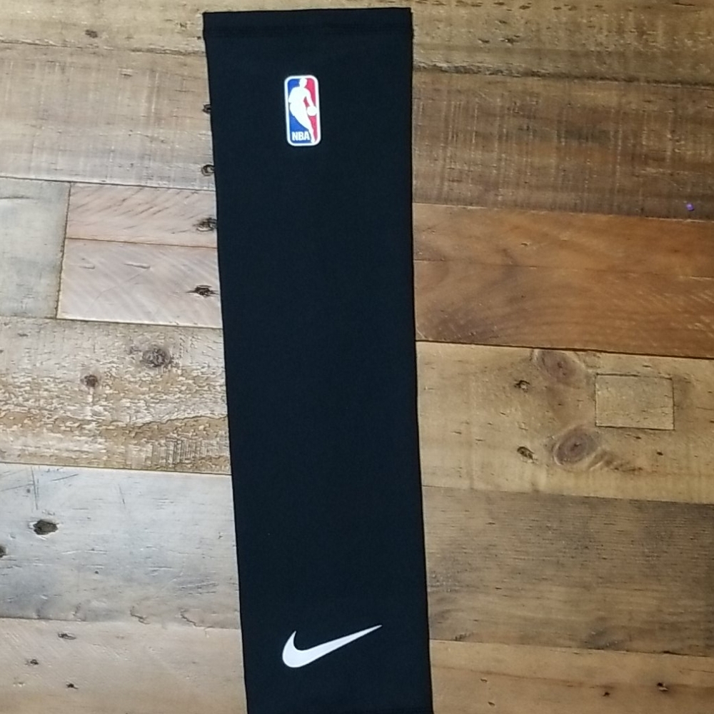 Nike NBA Arm Band